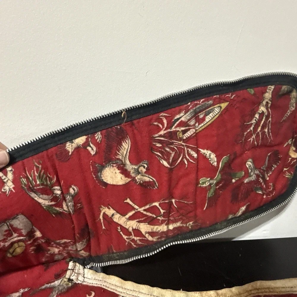 Vintage Red/Black Faux Leather USA 47